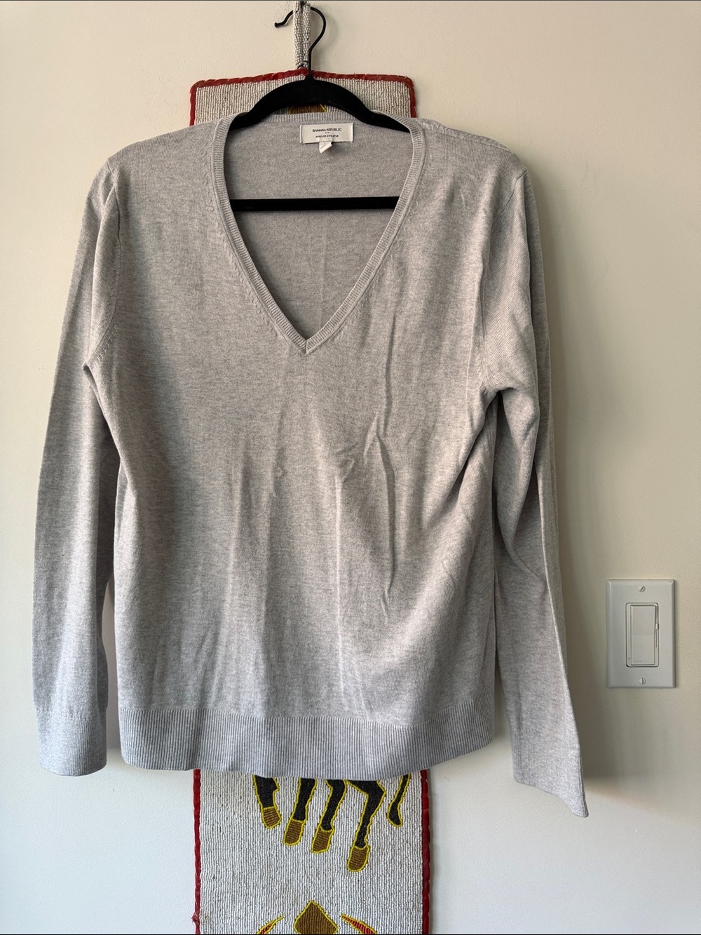 “BANANA REPUBLIC” Gorgeous Forever Sweater